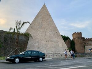 Roma, visite gratis alla Piramide Cestia dal 4 settembre